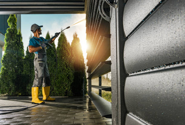 Best Animal Enclosure Cleaning  in Riverbank, CA